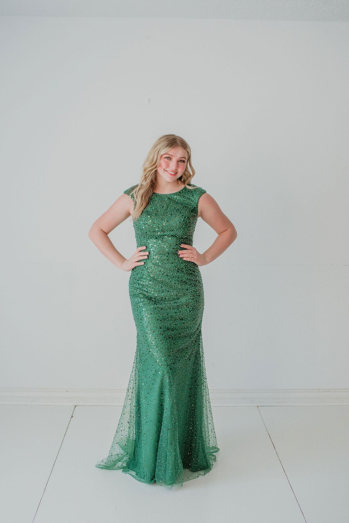 Style MALEEKA_EMERALDGREEN2_C3198 Madison James Size 2 High Neck Sequined Green Floor Length Maxi on Queenly