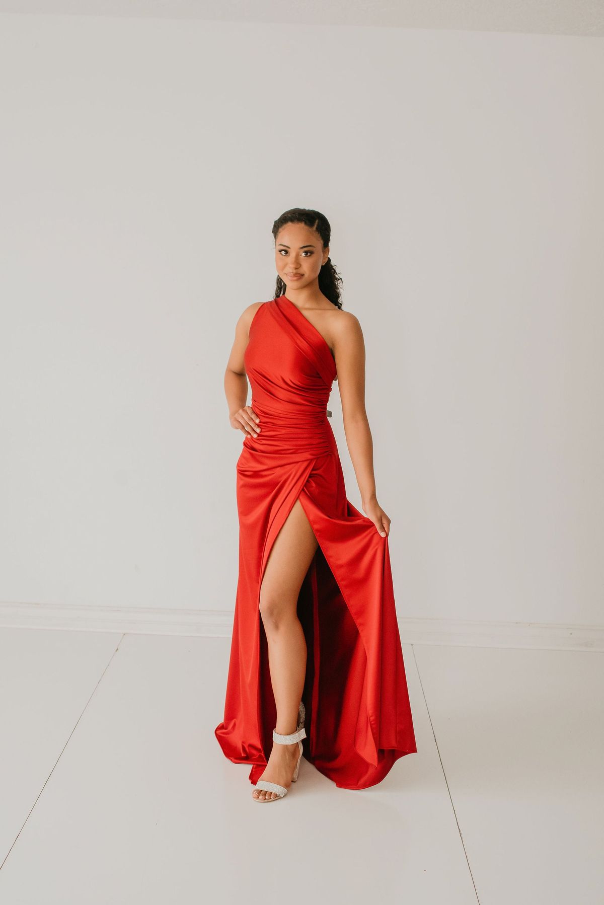 Style BLAKELY Coya Size 10 Prom One Shoulder Satin Red Side Slit Dress on Queenly