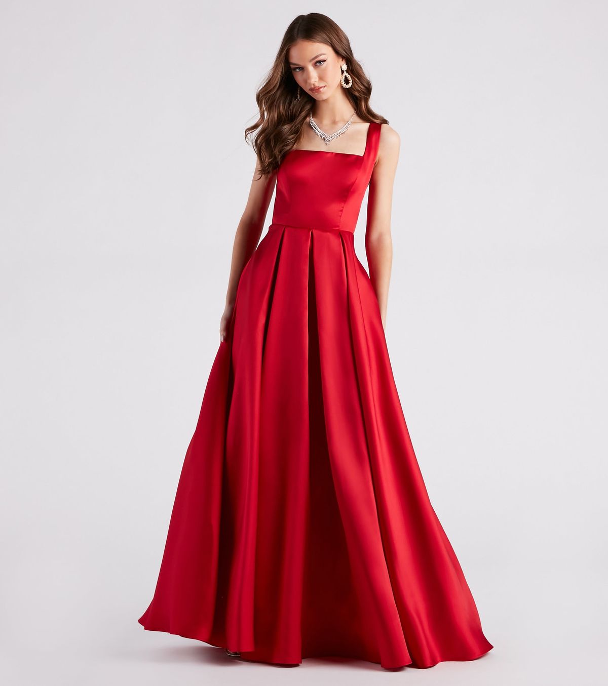 Style 05004-0171 Windsor Size 2 Prom Satin Red Floor Length Maxi on Queenly