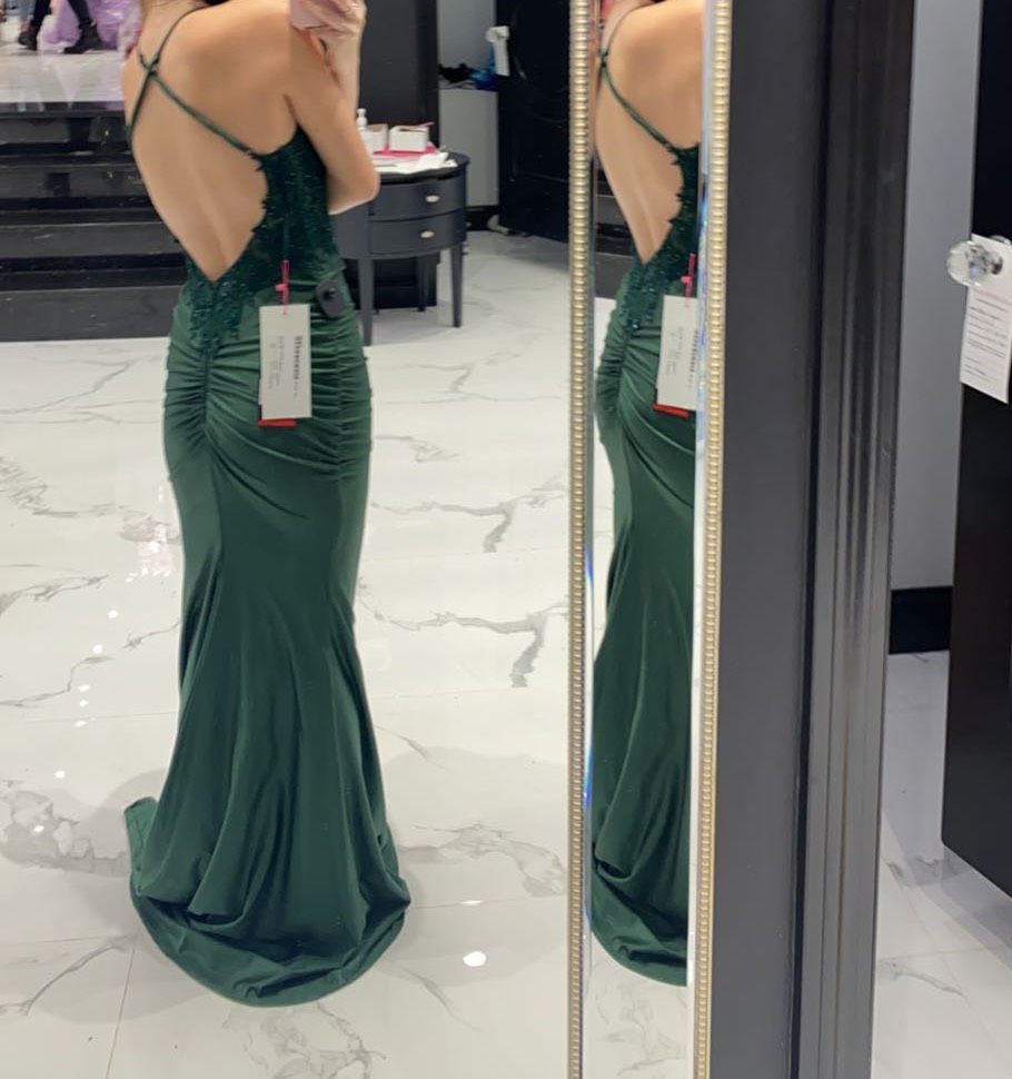 Size 4 Prom Green Cocktail Dress on Queenly