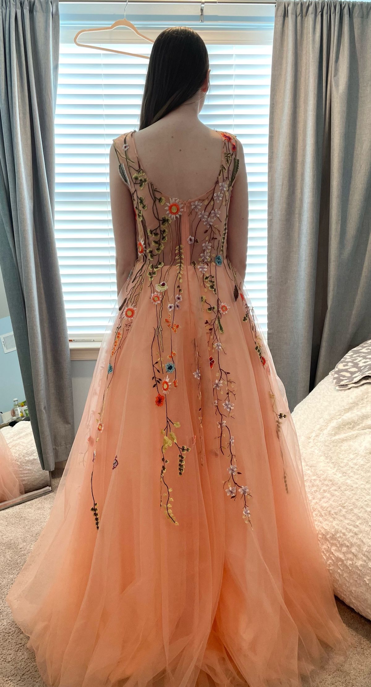Size 4 Prom Floral Pink Ball Gown on Queenly