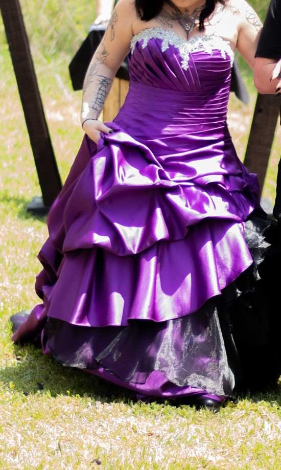 Plus Size 16 Purple Ball Gown on Queenly