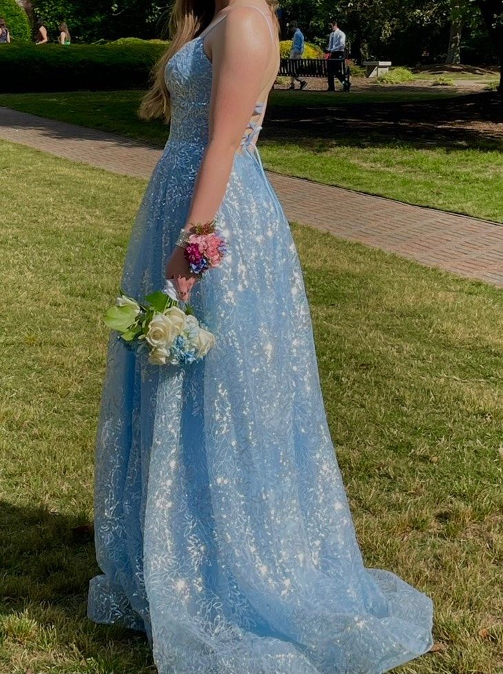 Sherri Hill Size 4 Prom Sequined Light Blue Ball Gown on Queenly