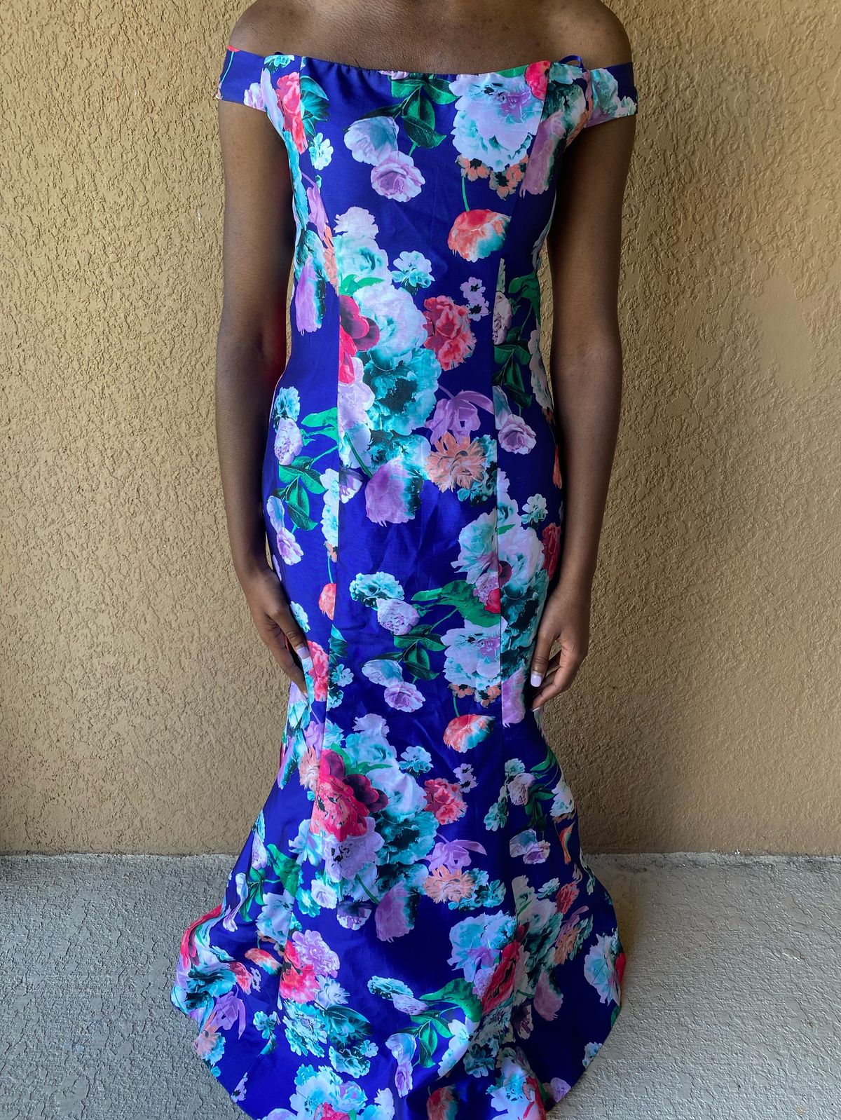 Size 6 Prom Multicolor Mermaid Dress on Queenly