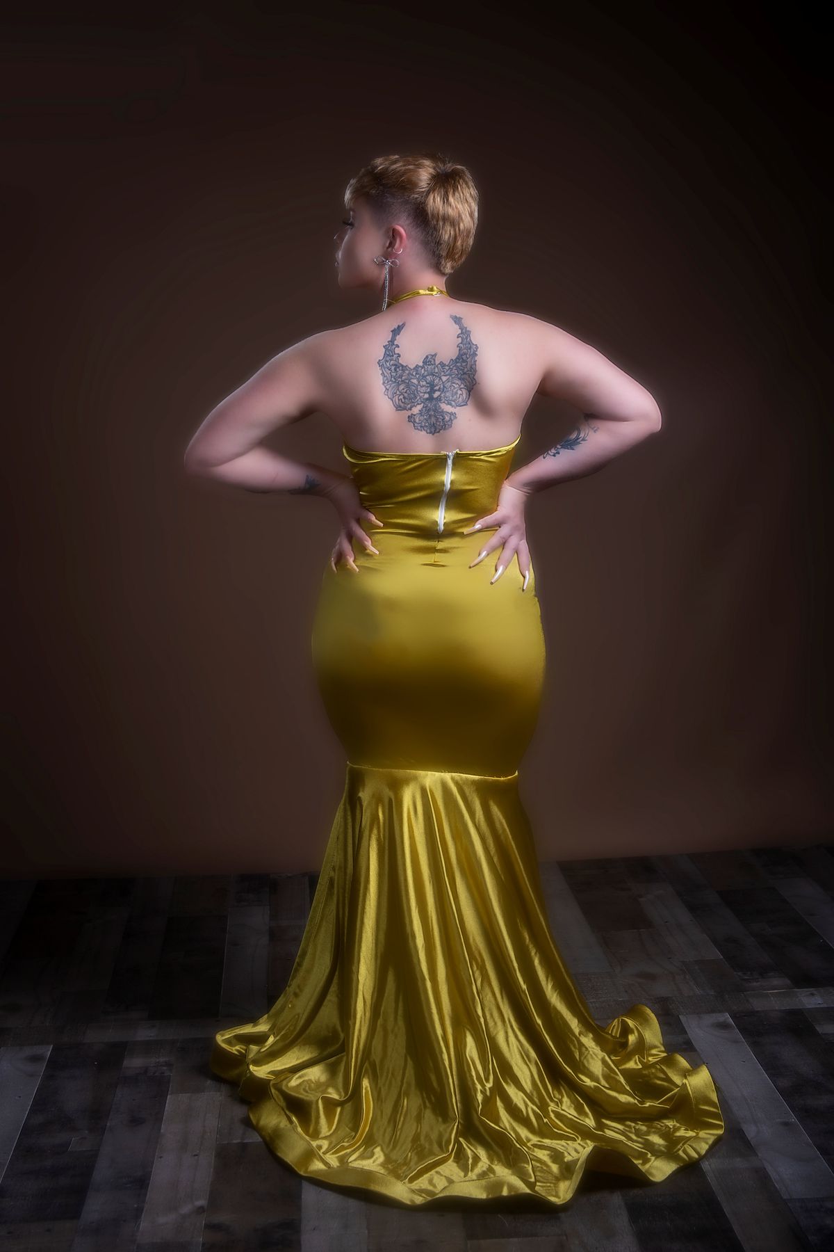MYSTiiK Styles  Size 8 Prom Halter Green Mermaid Dress on Queenly
