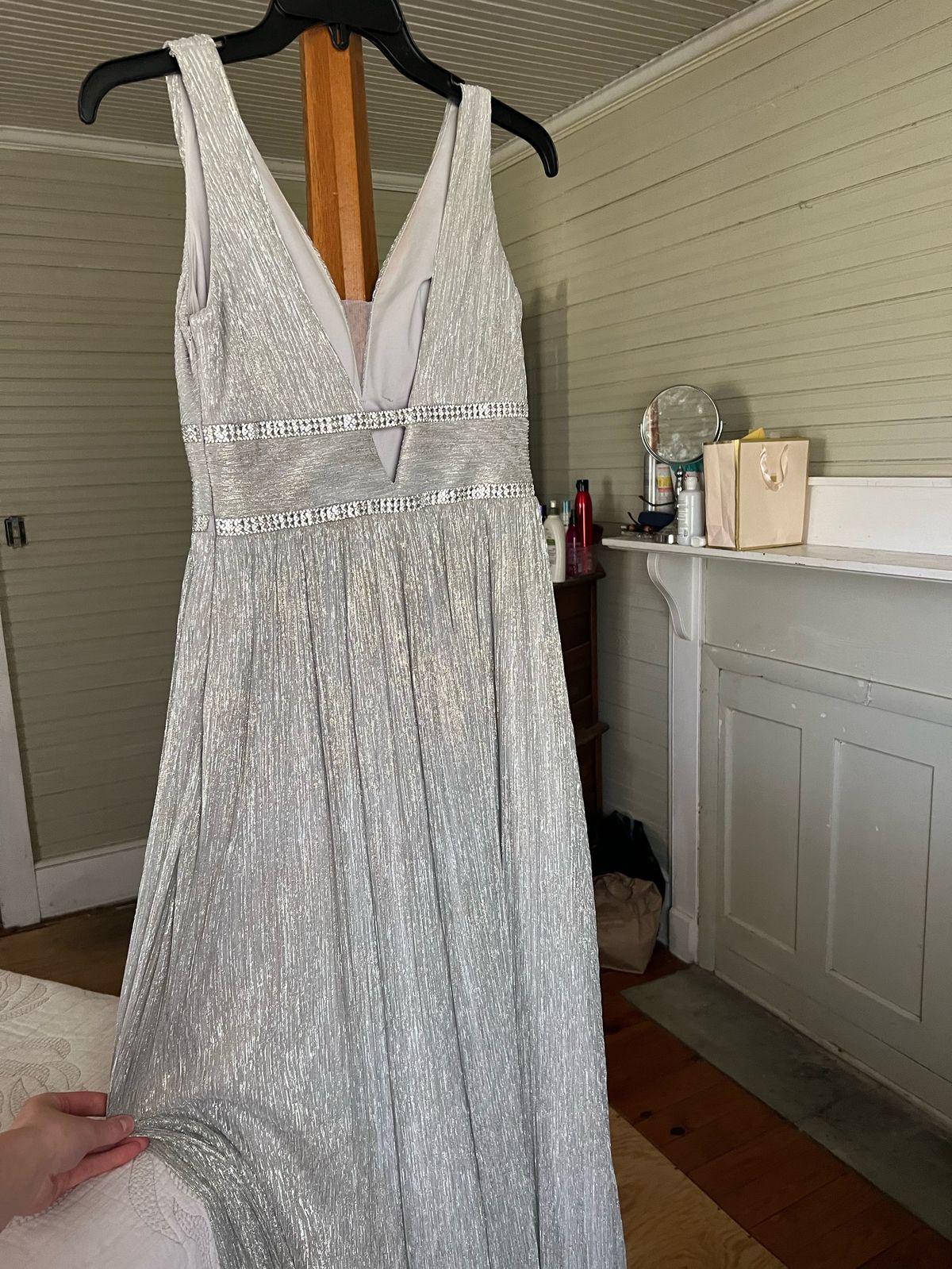 Morgan and Co Size 4 Silver Floor Length Maxi on Queenly