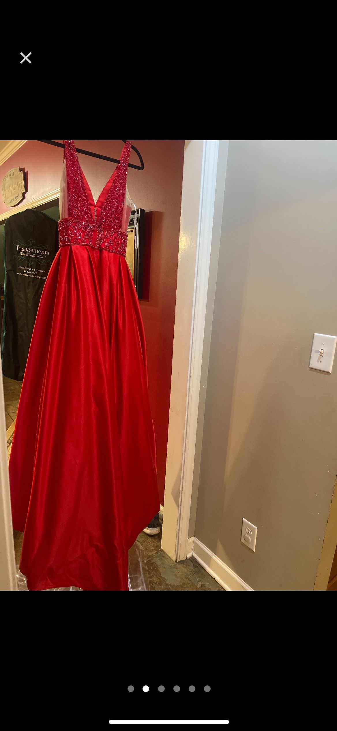 Size 2 Red Ball Gown on Queenly