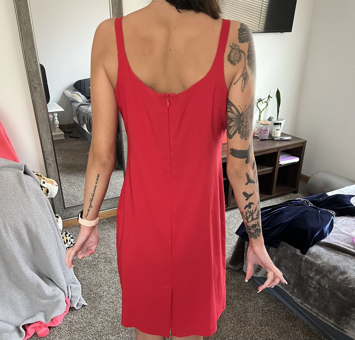 Size M Wedding Guest Red Cocktail Dress on Queenly