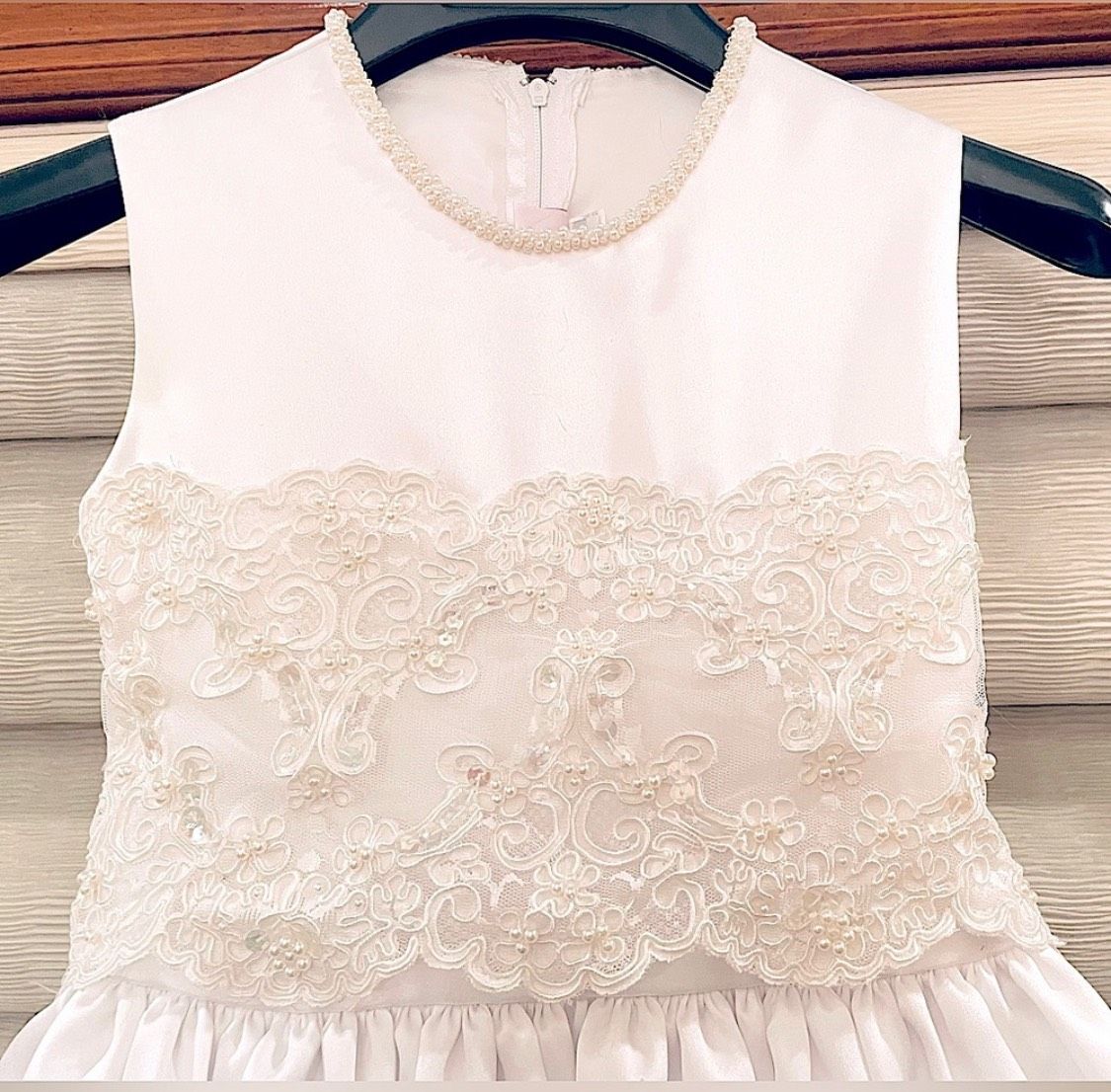 Linzi Jay Girls Size 6 Lace White Ball Gown on Queenly