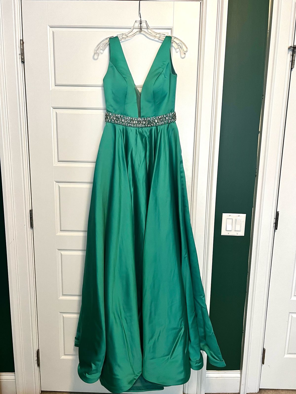 Ashley Lauren Size 6 Prom Green A-line Dress on Queenly
