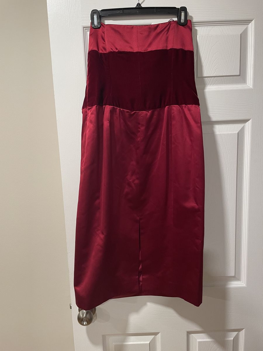Carolina Herrera Size 12 Strapless Satin Red Cocktail Dress on Queenly