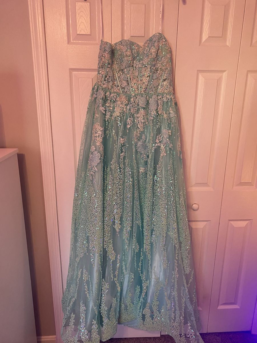 Camille La Vie Size 0 Sequined Light Green Ball Gown on Queenly