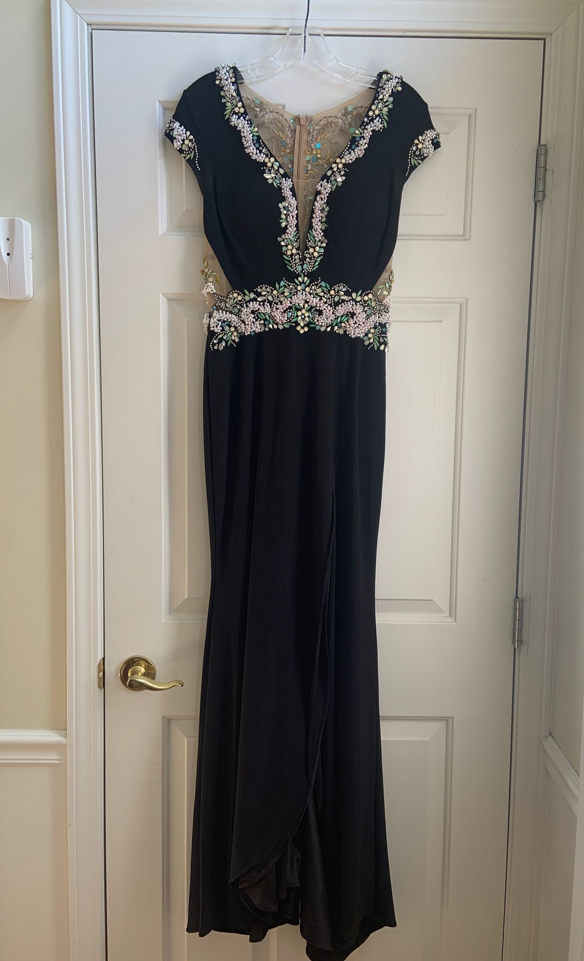 Alyce Paris Size 4 Prom Plunge Sequined Black Floor Length Maxi on Queenly
