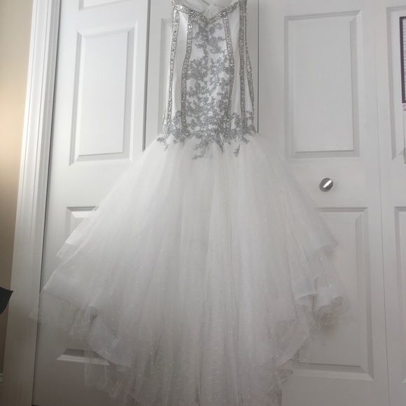Mac Duggal Size 2 Prom Strapless White Mermaid Dress on Queenly