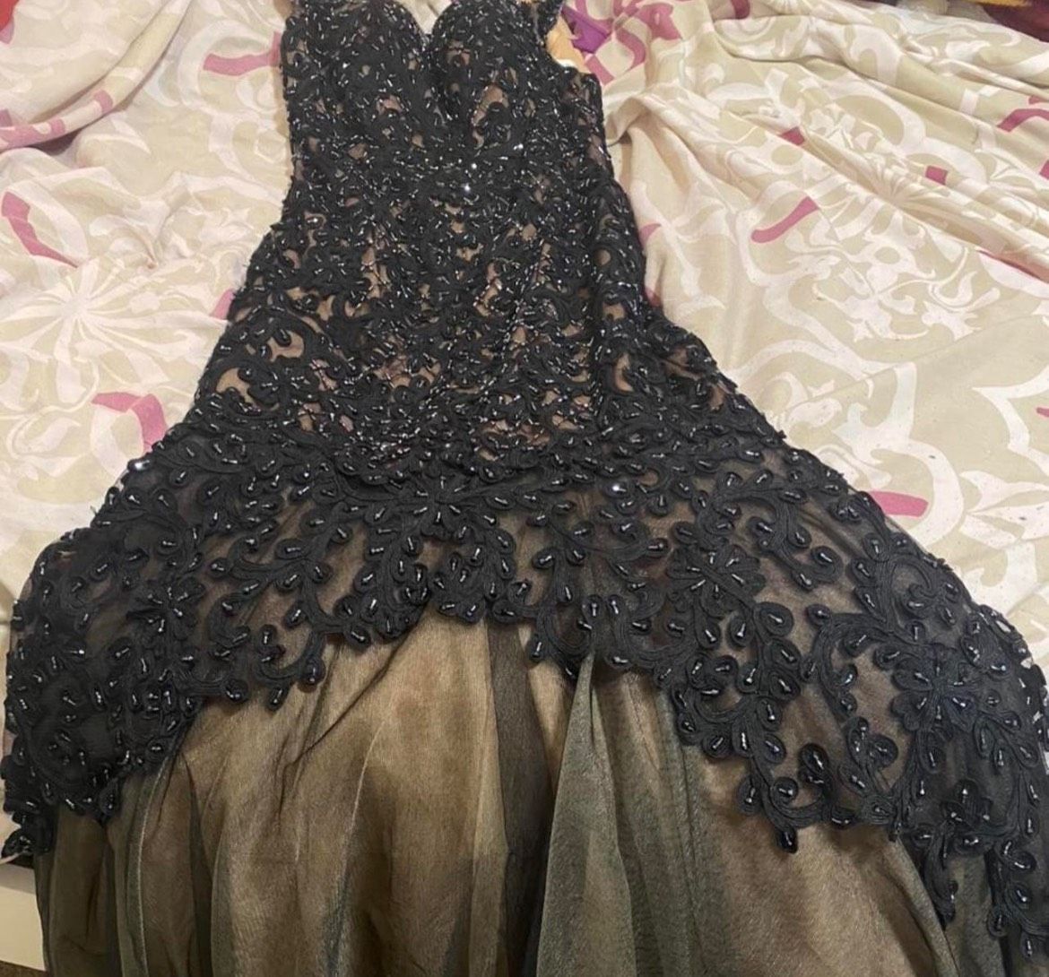 Cinderella Divine Size 4 Prom Black Mermaid Dress on Queenly