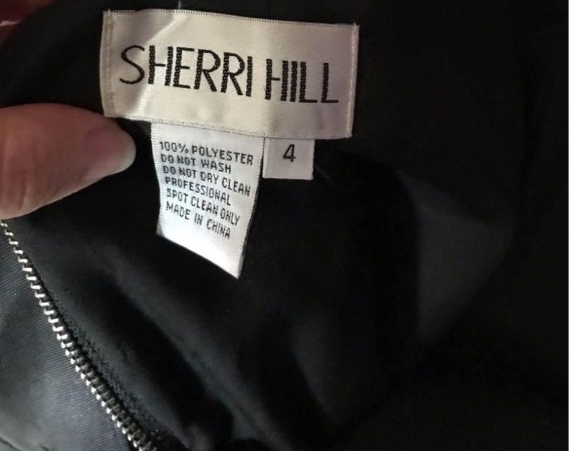 Sherri Hill Size 4 Prom Black Mermaid Dress on Queenly