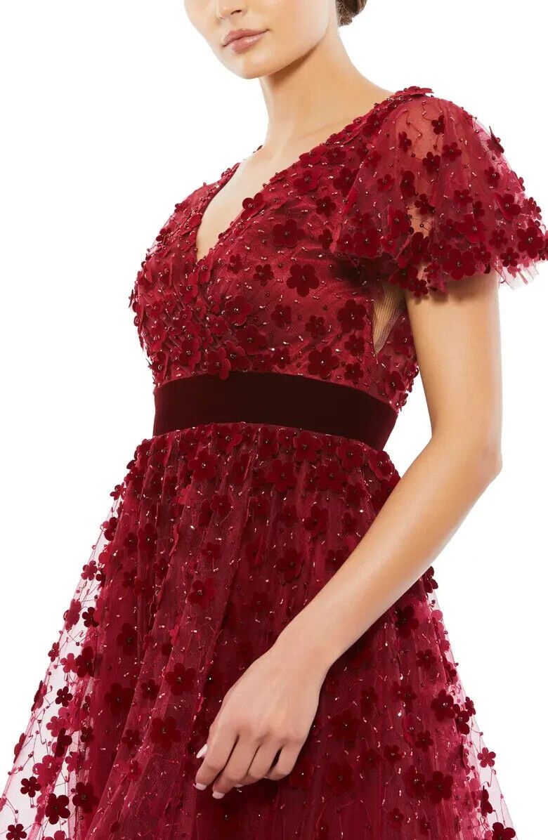 Mac Duggal Size 12 Red Cocktail Dress on Queenly