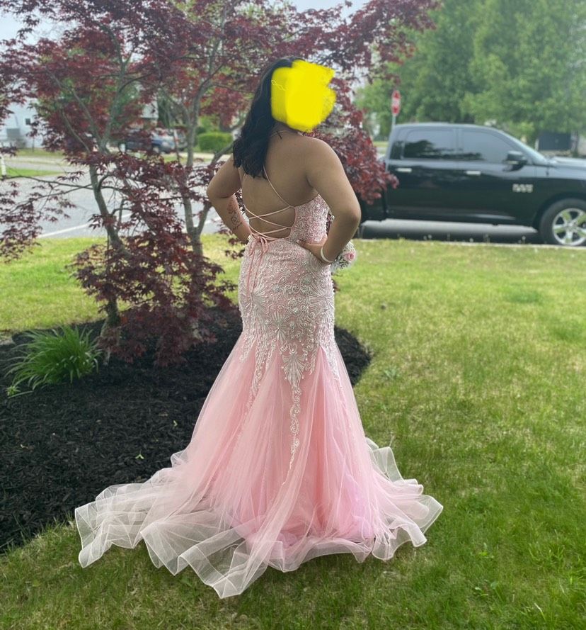 Size 12 Prom Lace Light Pink Mermaid Dress on Queenly