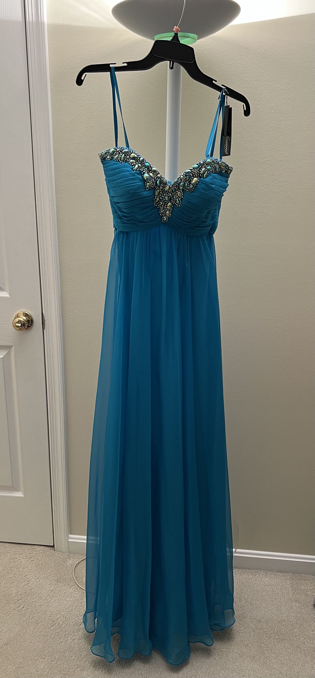 Style 18909 La Femme Size 8 Prom Strapless Blue A-line Dress on Queenly