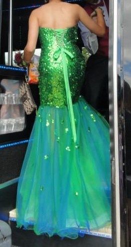 Blush Prom Size 2 Green Mermaid Dress on Queenly