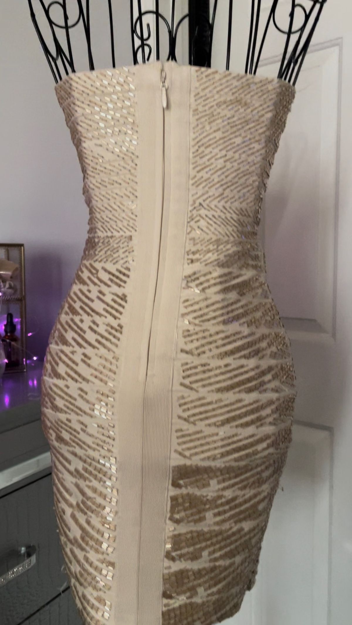 Herve Leger Size 0 Prom Gold Cocktail Dress on Queenly