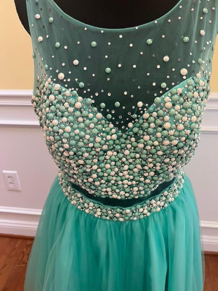 Size XL Prom Green A-line Dress on Queenly