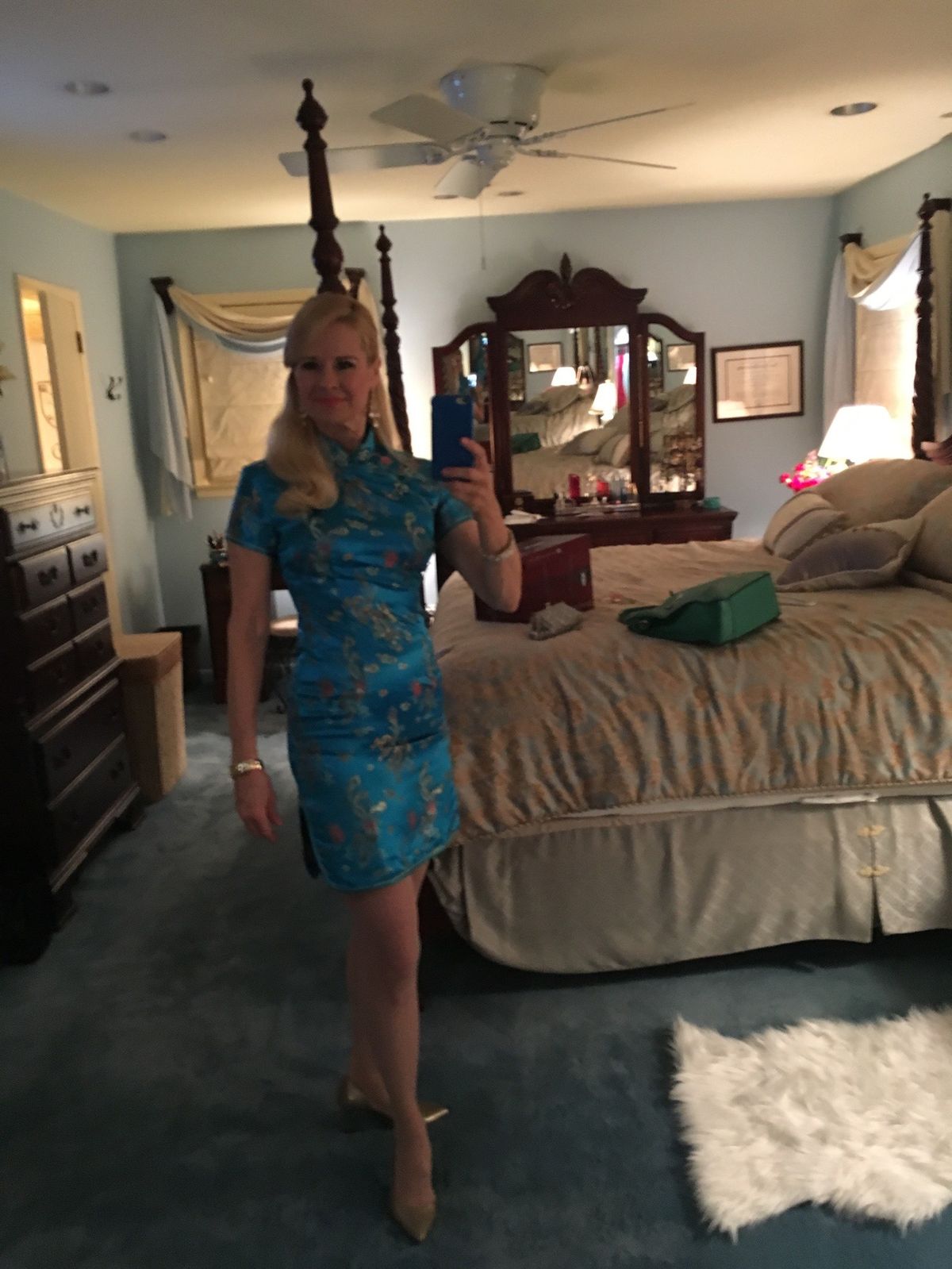 Size 2 Homecoming High Neck Floral Turquoise Blue Cocktail Dress on Queenly