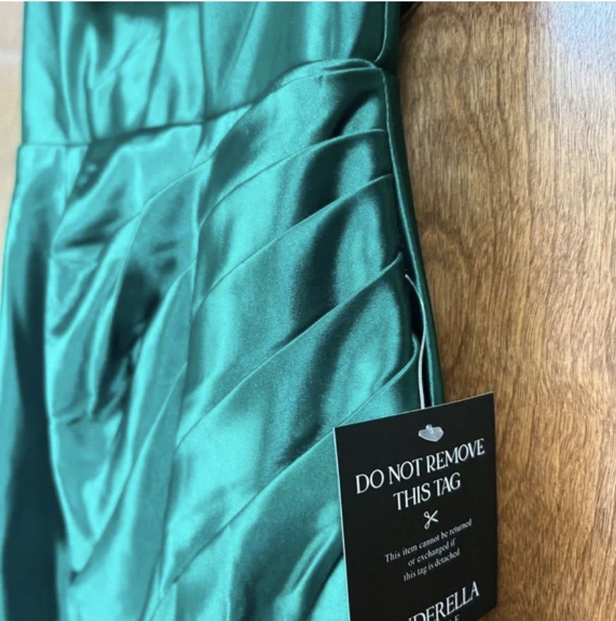 Size 4 Prom Satin Green Side Slit Dress on Queenly