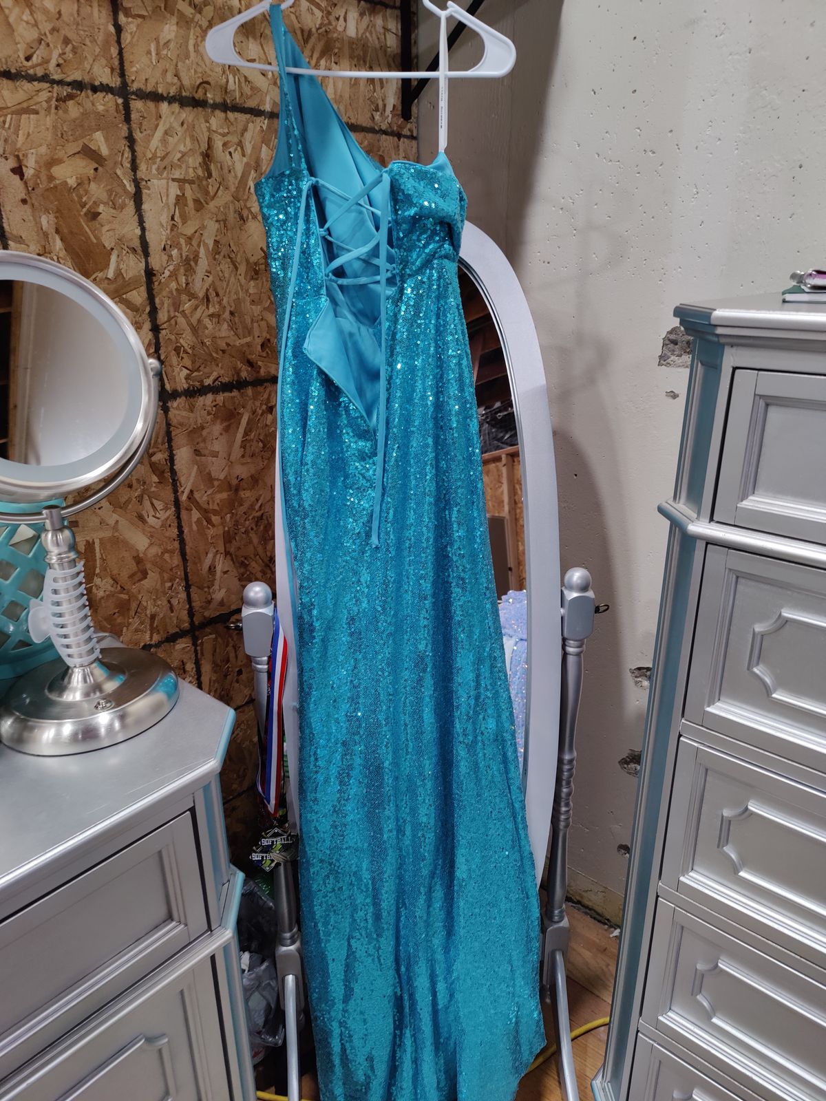 Size 10 Prom One Shoulder Sequined Blue Side Slit Dress on Queenly