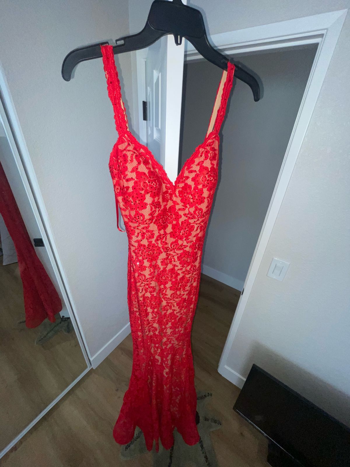 Camille La Vie Size 0 Prom Red Floor Length Maxi on Queenly