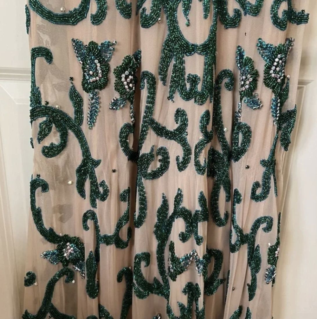Style Custom Sherri Hill Size 6 Pageant Sequined Green Mermaid Dress on Queenly