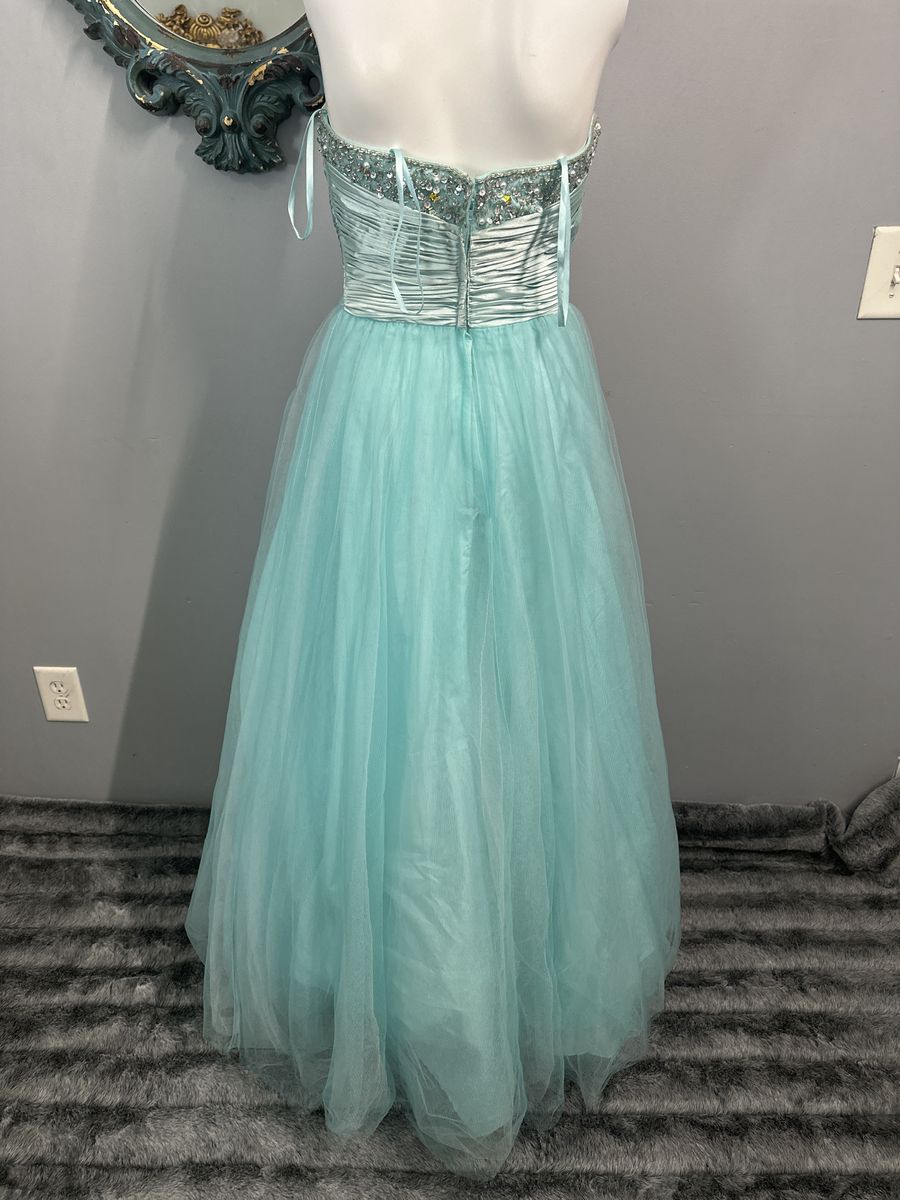 Beyond Size 4 Prom Green A-line Dress on Queenly