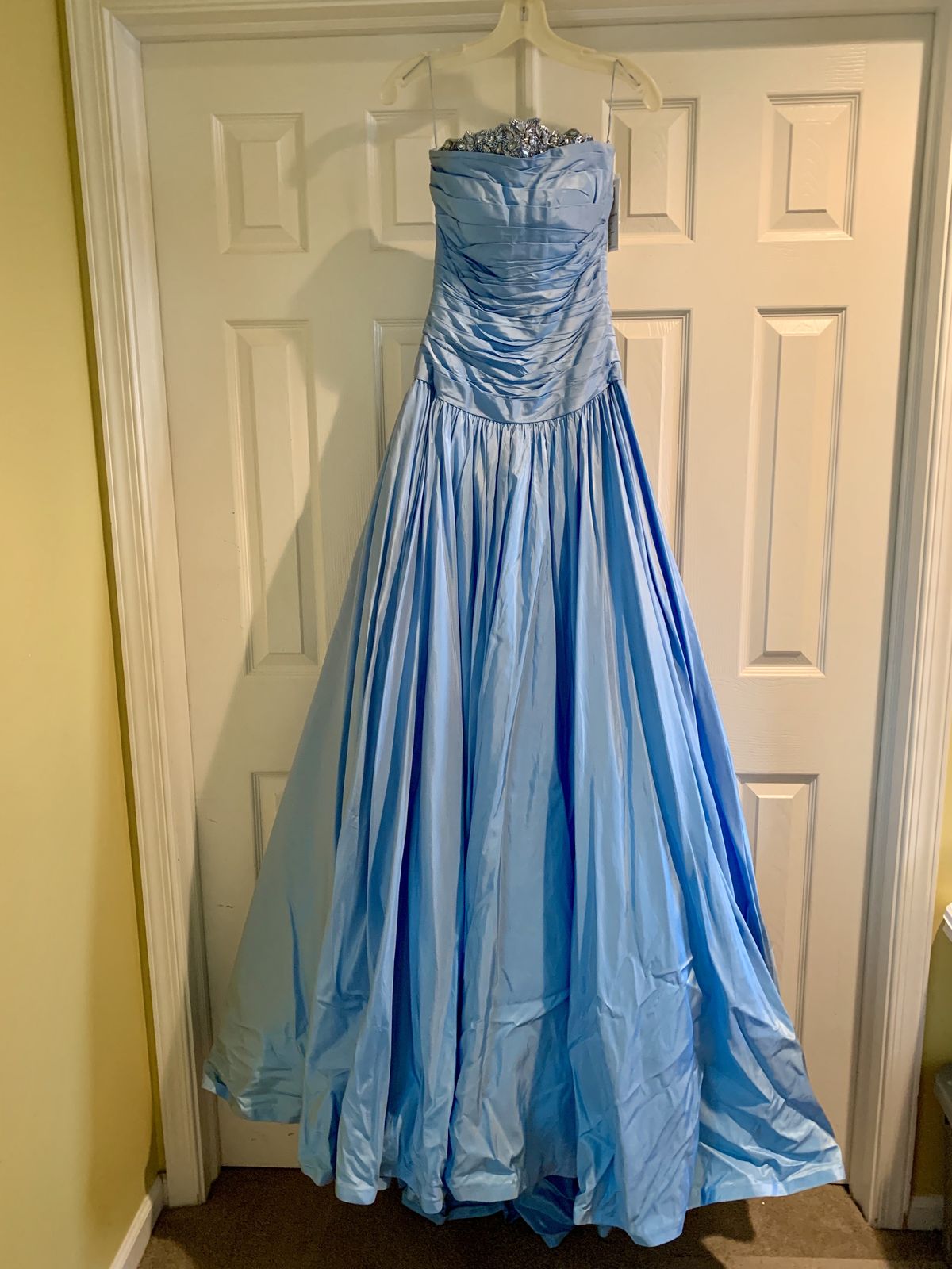 Style 44452 Sherri Hill Size 4 Prom Strapless Satin Light Blue Ball Gown on Queenly