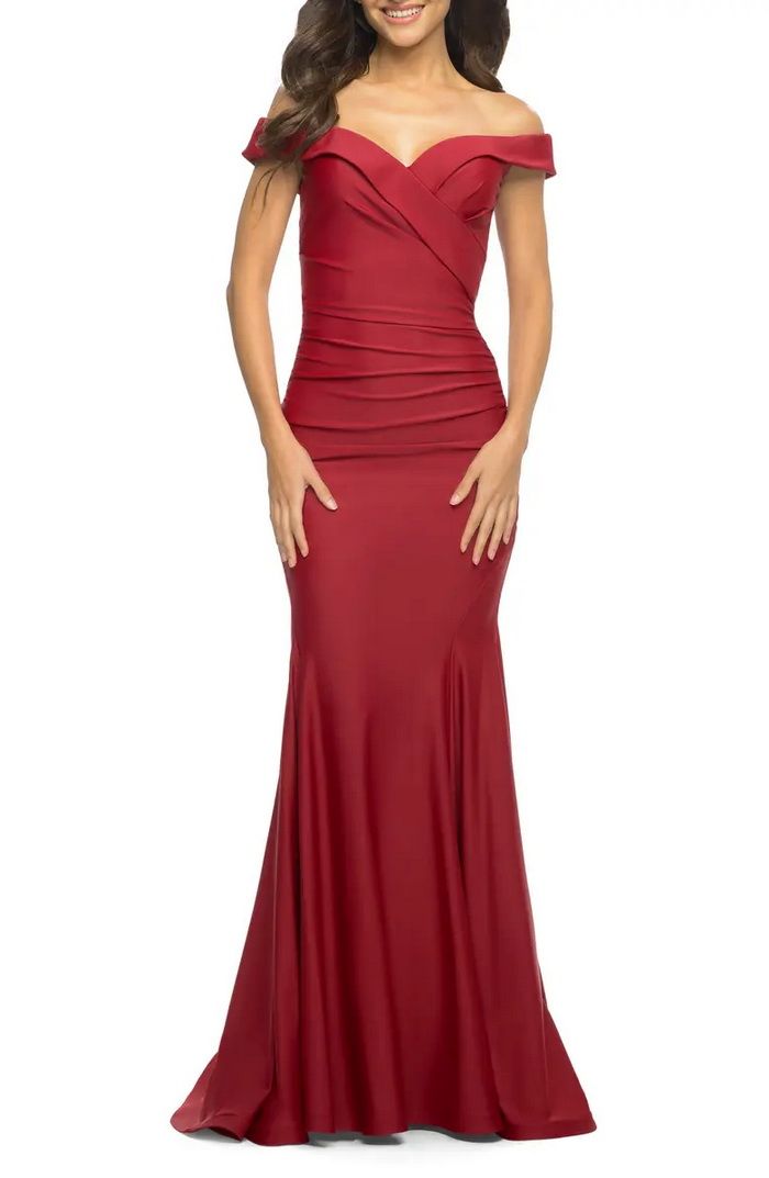 la femme Size 4 Off The Shoulder Red Mermaid Dress on Queenly