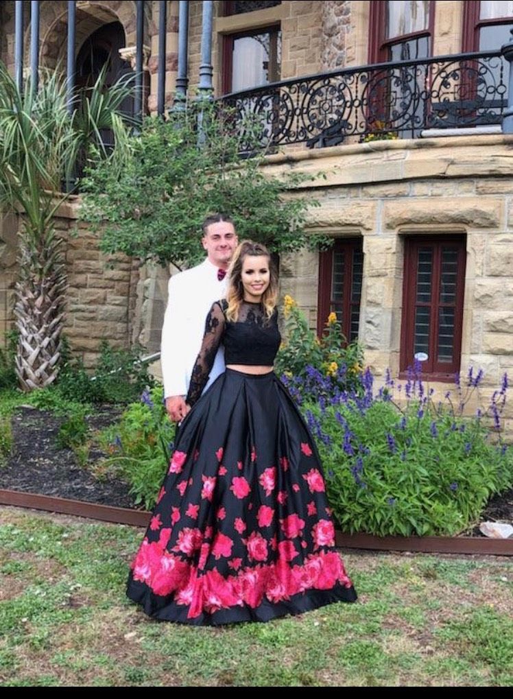 Sherri Hill Size 4 Prom Multicolor Ball Gown on Queenly