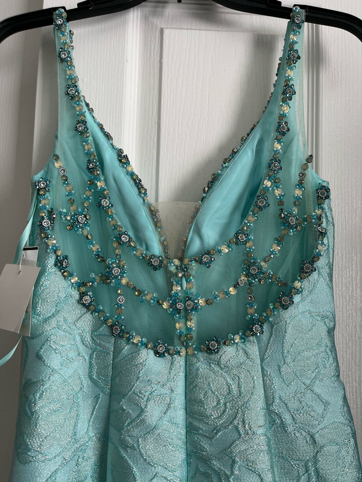 Camille La Vie Size 4 Prom Blue Mermaid Dress on Queenly