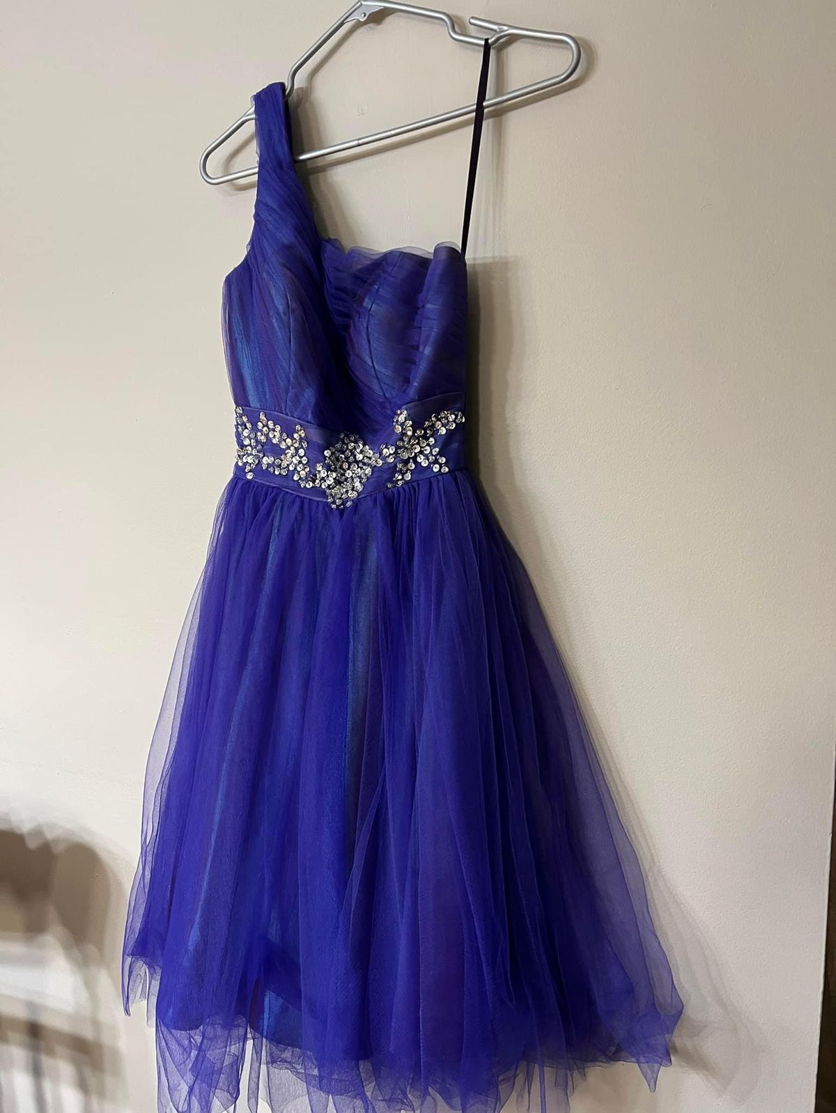Size 4 Prom Purple Cocktail Dress on Queenly