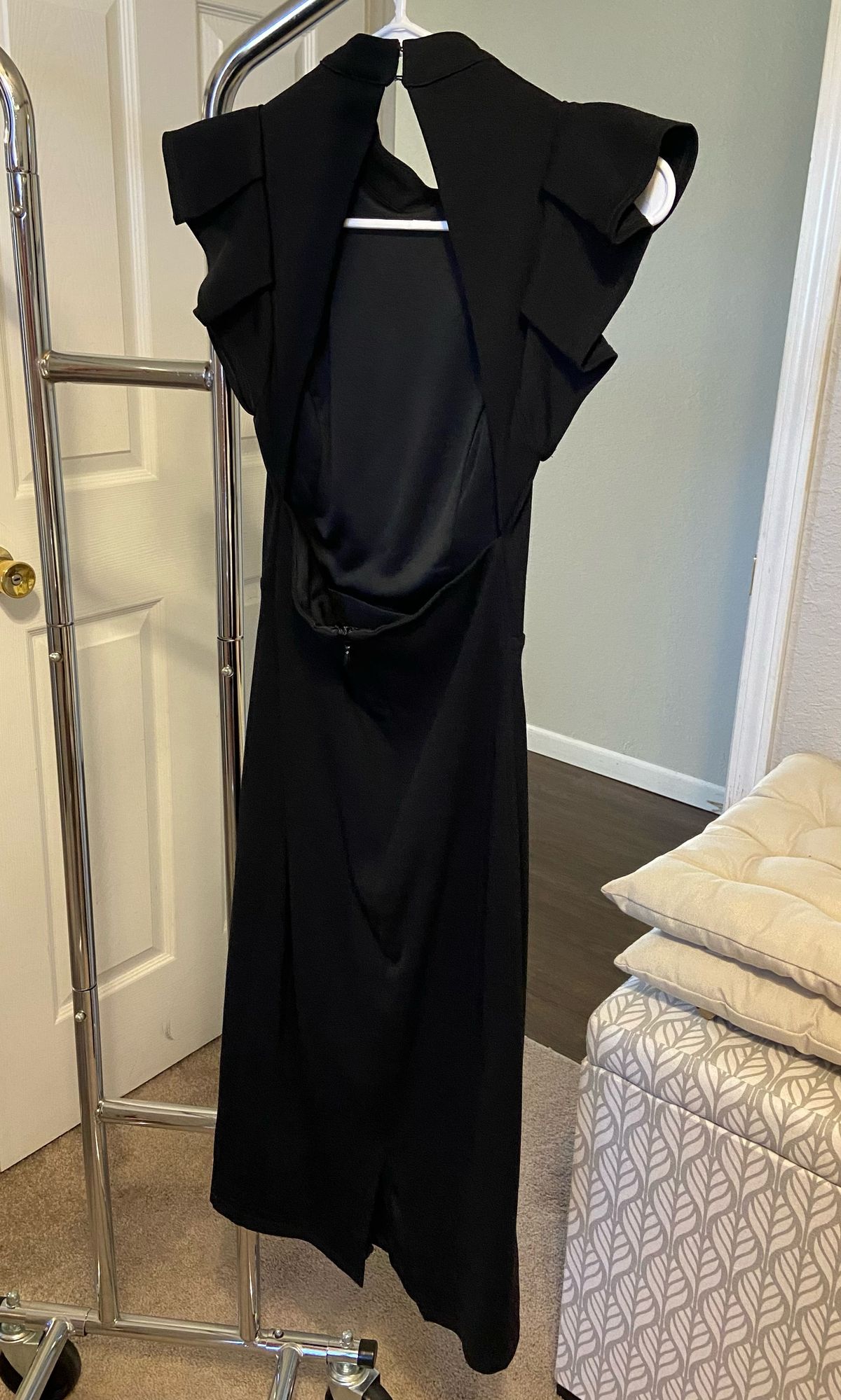 Lulus Size XS Black A-line Dress on Queenly