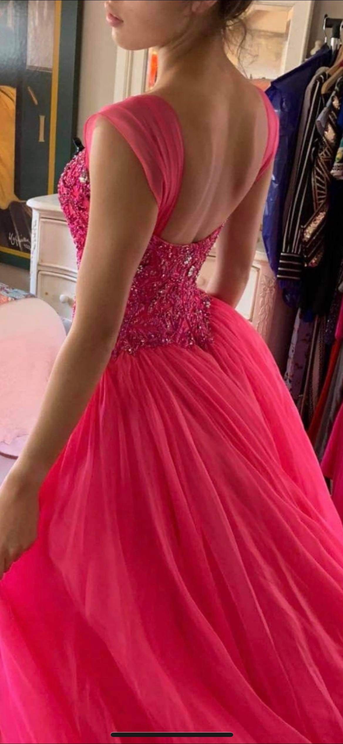 Sherri Hill Size 4 Pageant Pink Dress With Train on Queenly