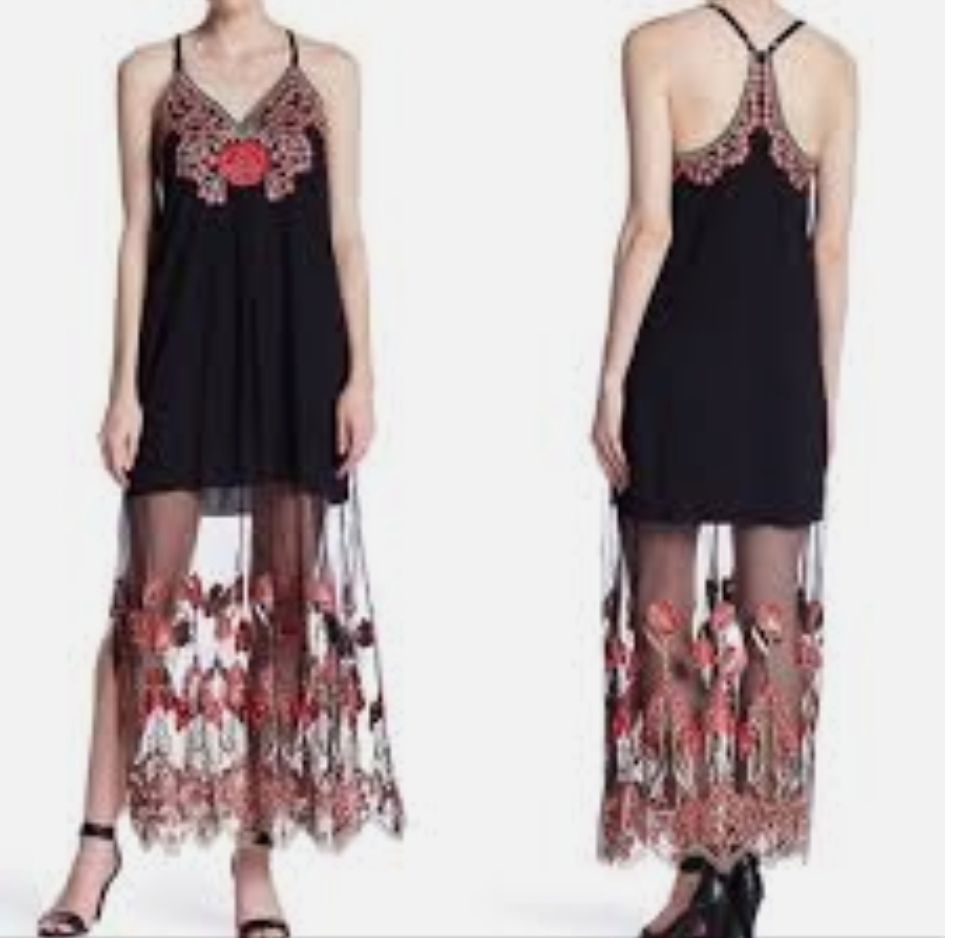 Alice + Olivia  Size 0 Floral Black Cocktail Dress on Queenly