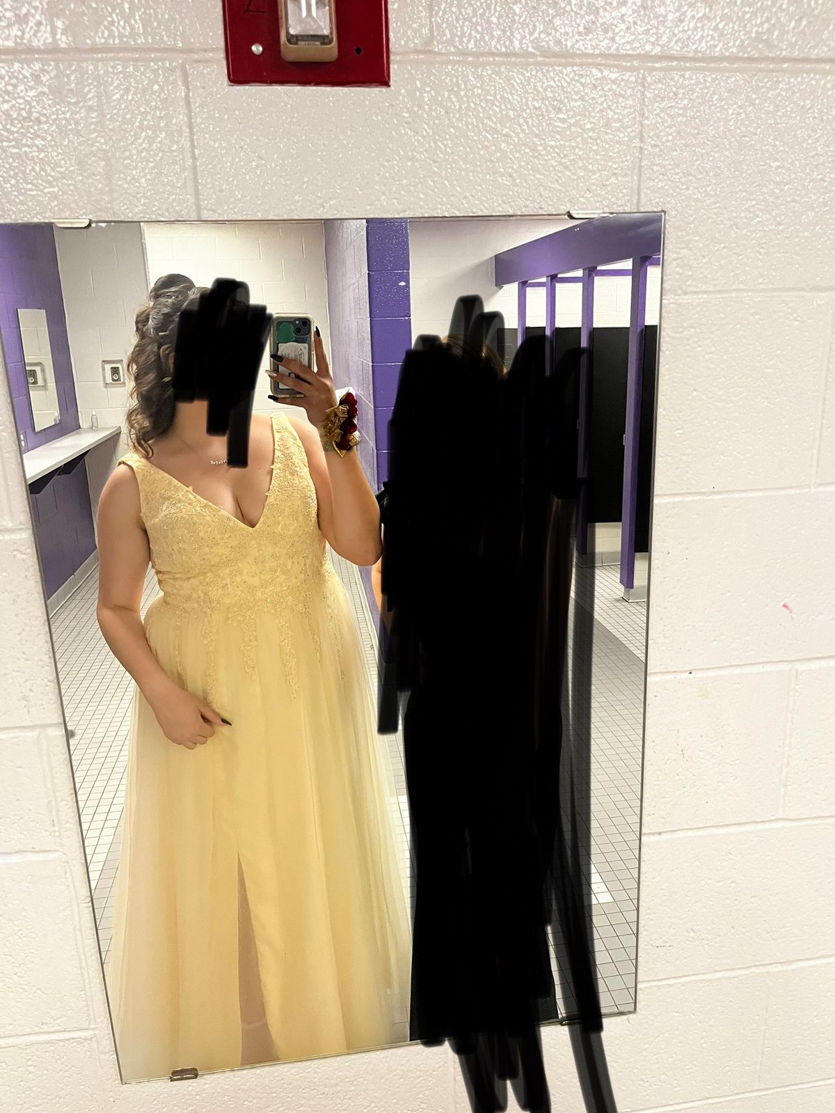 David's Bridal Plus Size 18 Prom Yellow Ball Gown on Queenly
