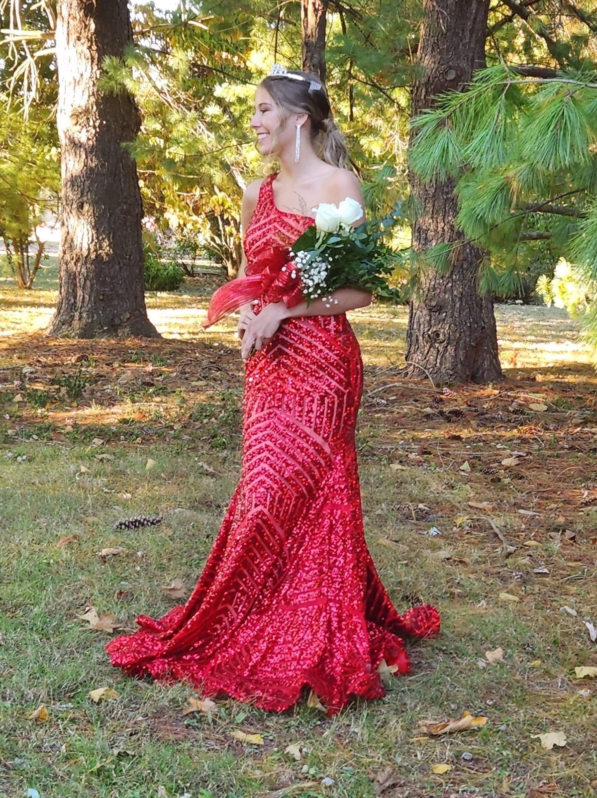 Size 00 Prom One Shoulder Red Mermaid Dress on Queenly