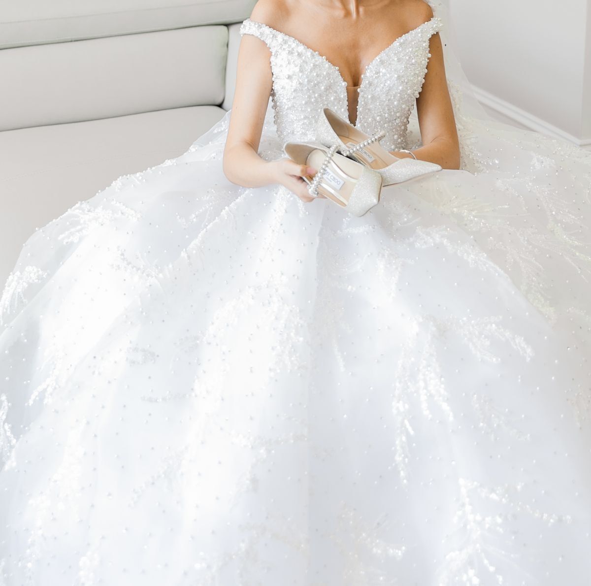Size 2 Wedding Off The Shoulder Sequined White Ball Gown on Queenly