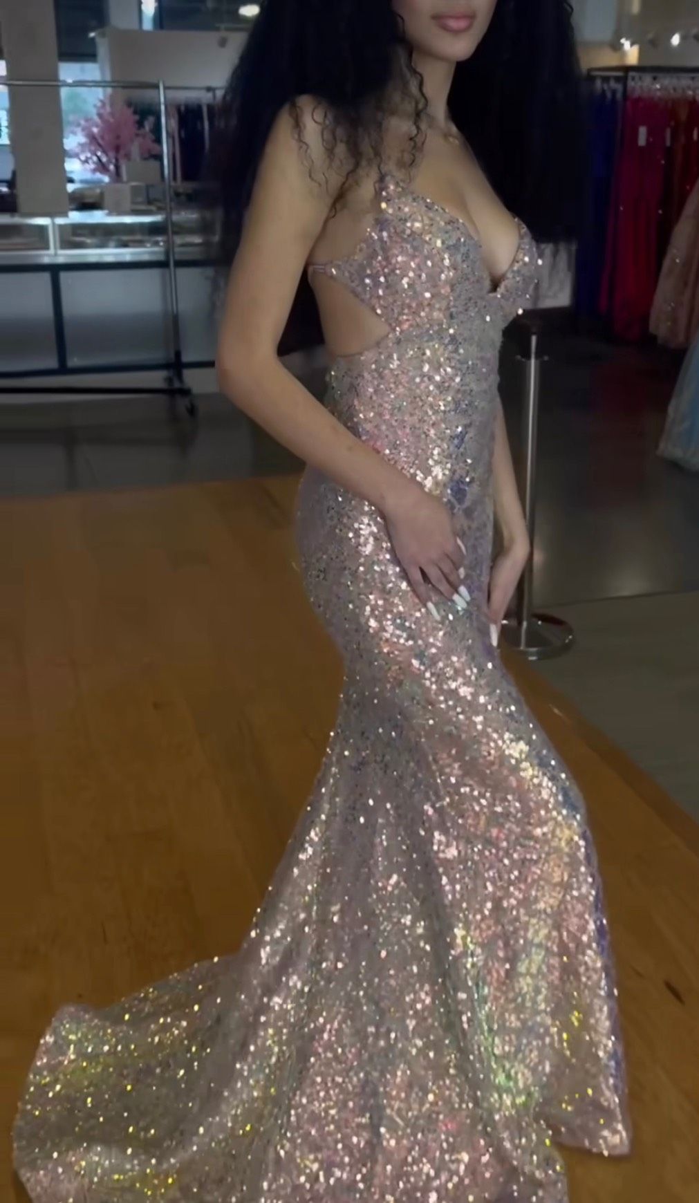 Size 2 Prom Multicolor Dress With Train on Queenly