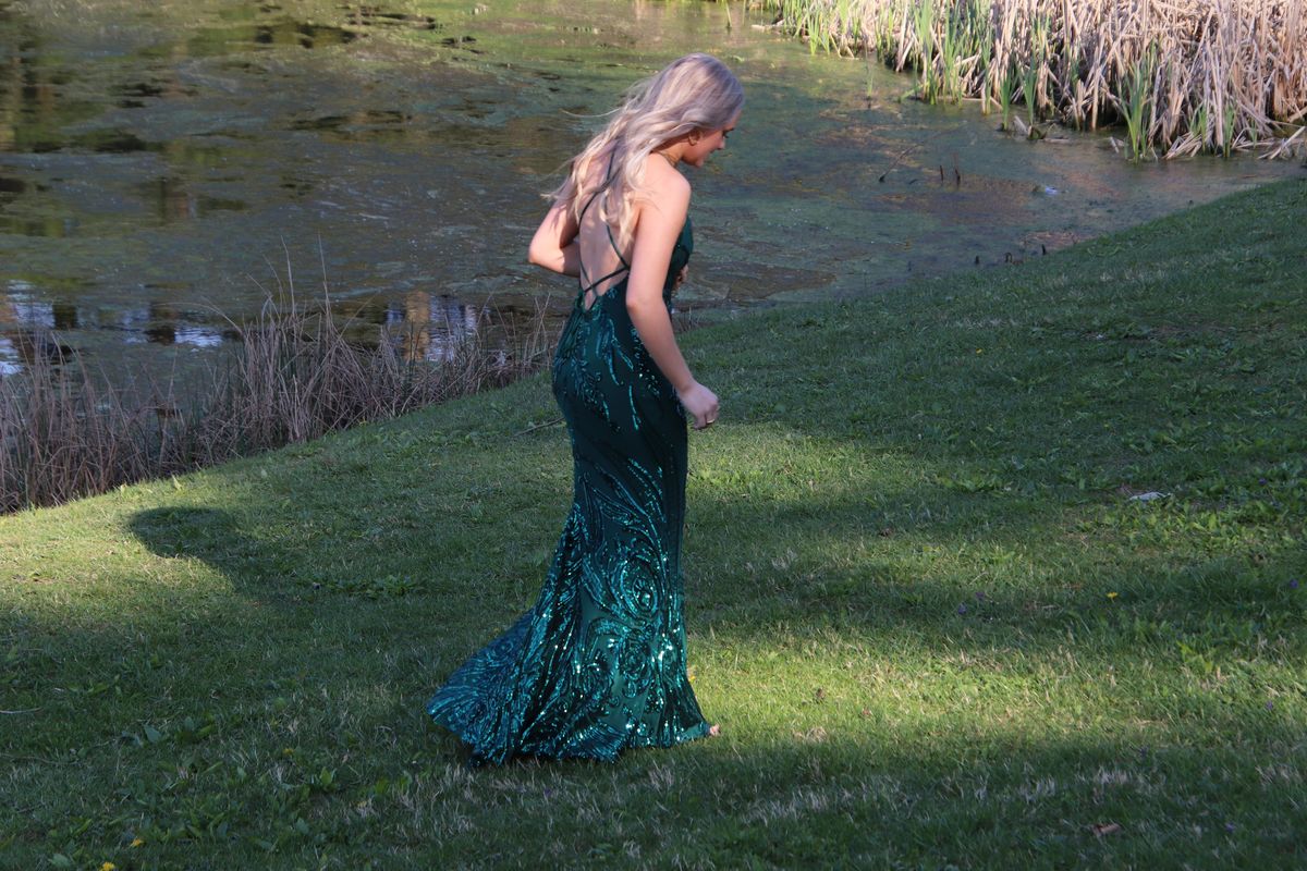 Amour The Label Size 2 Prom Green Mermaid Dress on Queenly