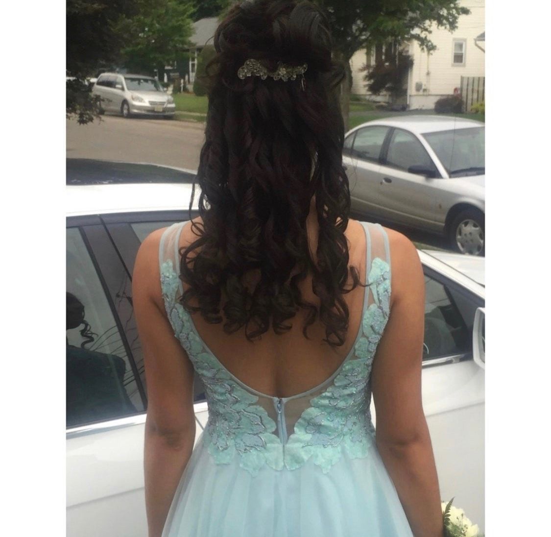 Size 2 Prom Plunge Blue Cocktail Dress on Queenly