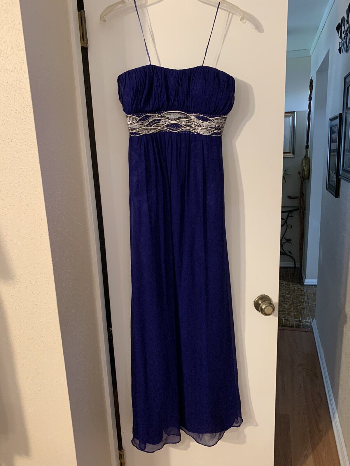 J S BOUTIQUE Size 8 Prom Strapless Blue Ball Gown on Queenly