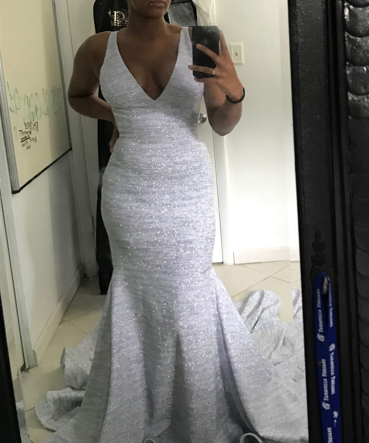 Jovani Size 8 Wedding Plunge White Mermaid Dress on Queenly