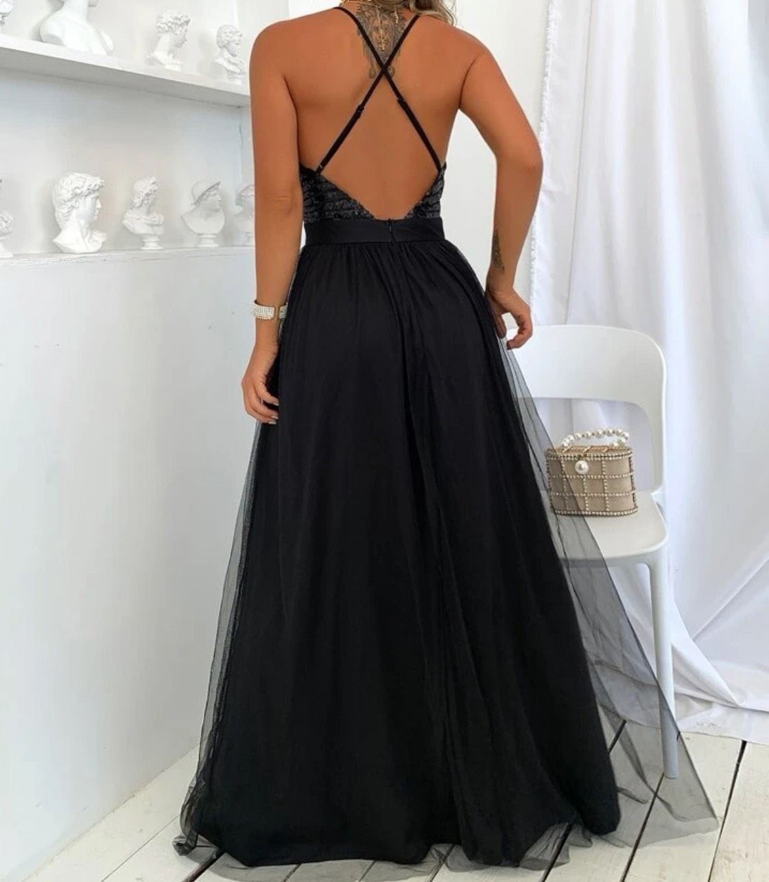 Size 6 Prom Black Floor Length Maxi on Queenly