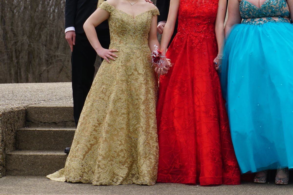 Sherri Hill Size 12 Prom Gold Ball Gown on Queenly